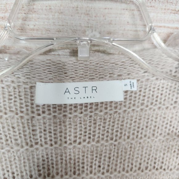 ASTR The Label Short Shaggy Loop Knit Cardigan Beige Sweater Size S Wool Blend - Picture 7 of 16